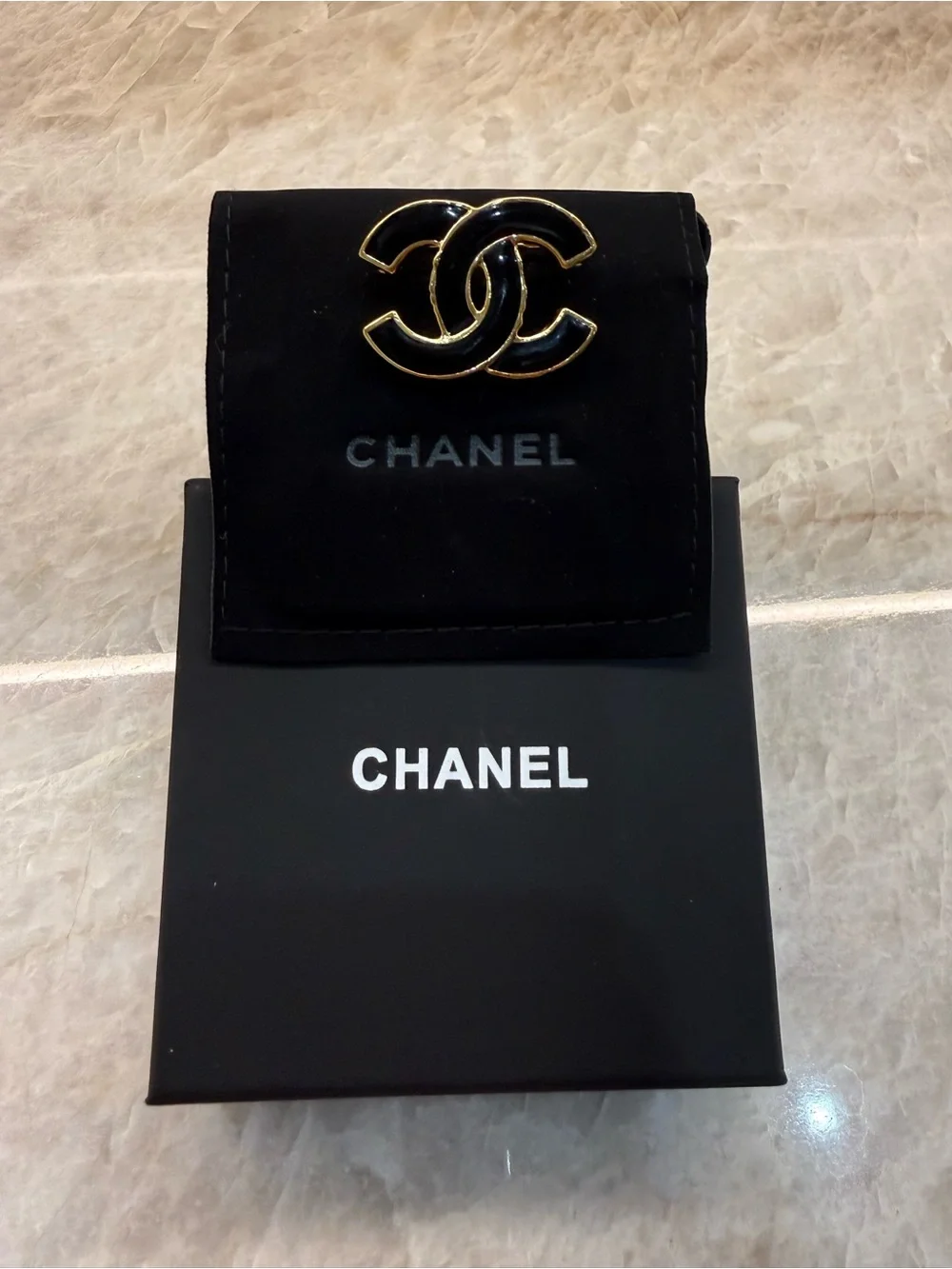 CHANEL Black and Gold CC Logo Key/Card Holder